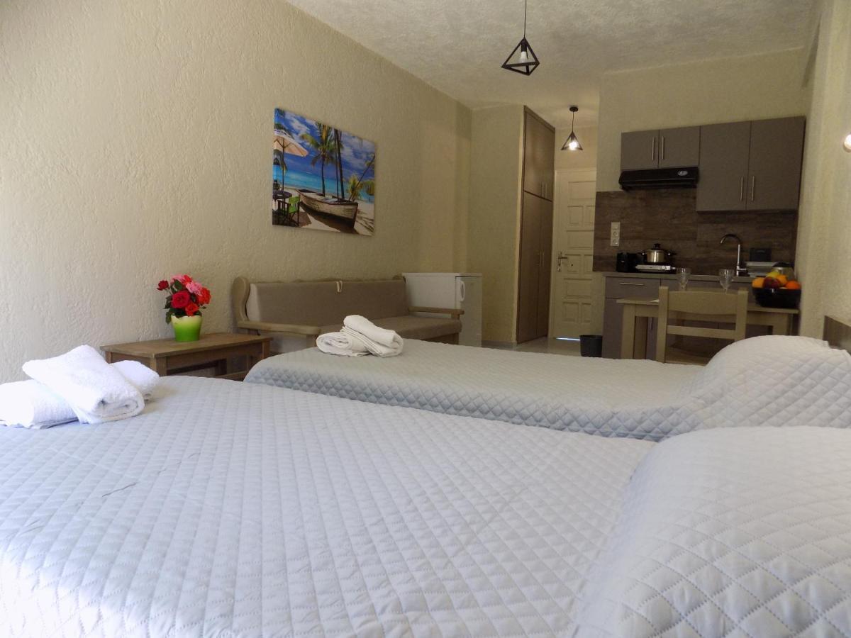 Afrodite Spacious Apartments! Ajía Effimía Kültér fotó