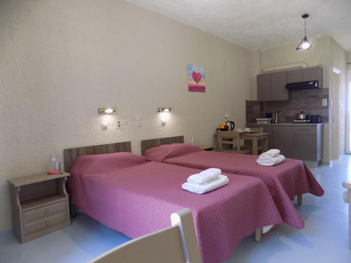 Afrodite Spacious Apartments! Ajía Effimía Kültér fotó
