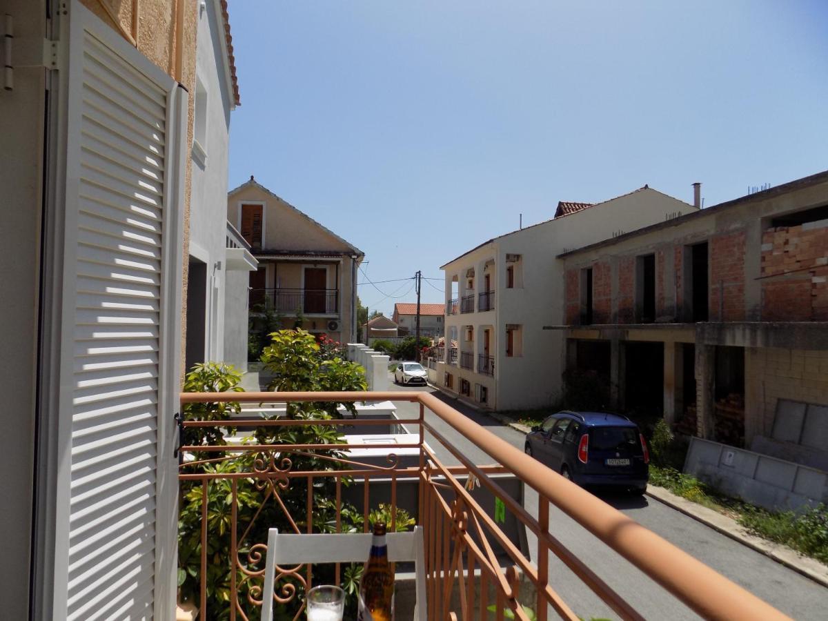 Afrodite Spacious Apartments! Ajía Effimía Kültér fotó