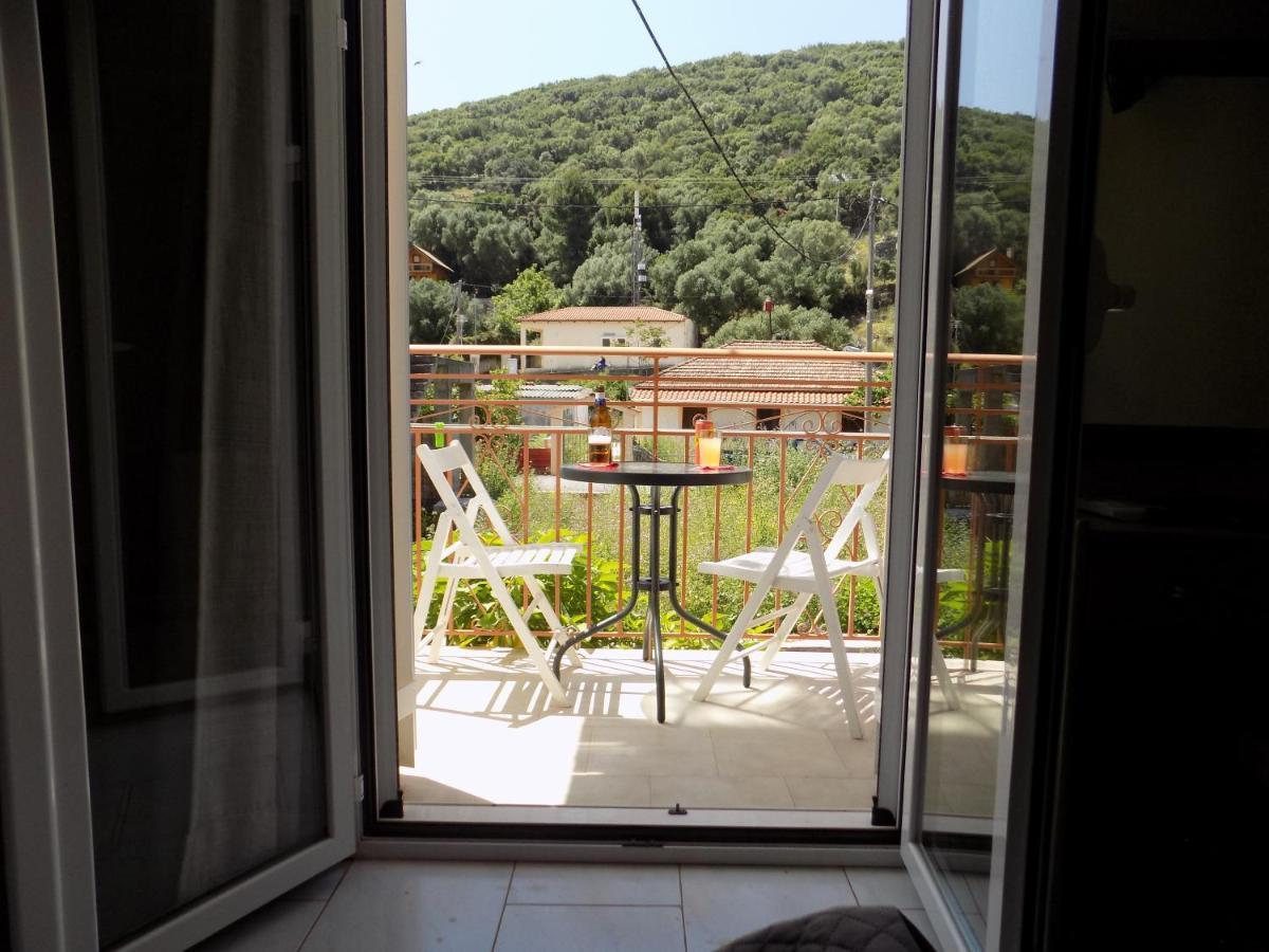 Afrodite Spacious Apartments! Ajía Effimía Kültér fotó